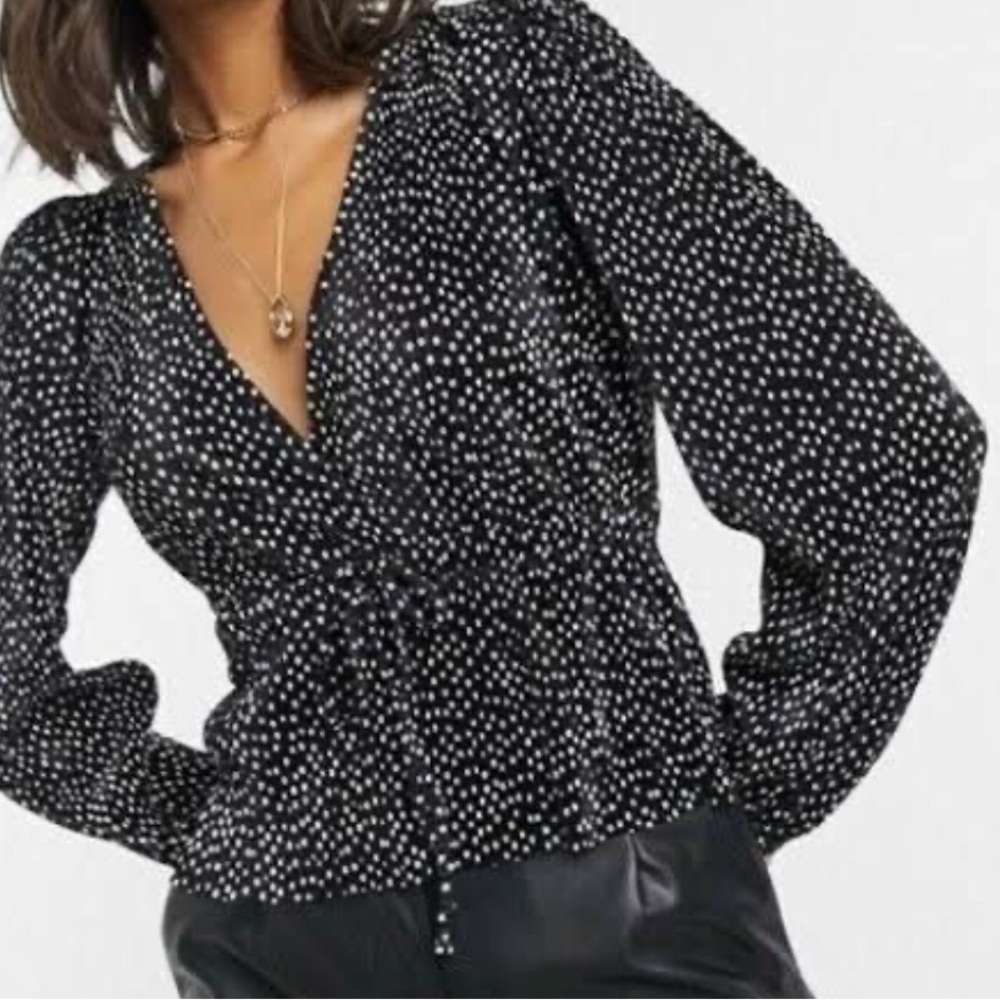 ZARA Fitted Tie Front Blouse